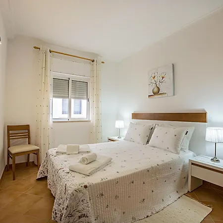 Semesterbostad Casa Bege T2 Burgau