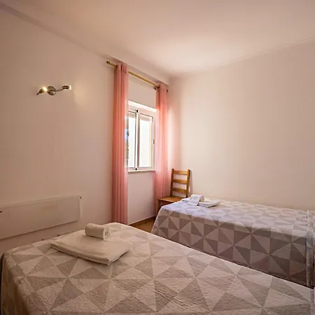 Casa Bege T2 Burgau