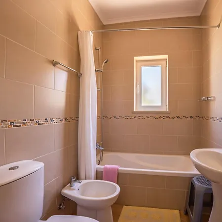 Casa Bege T2 *
