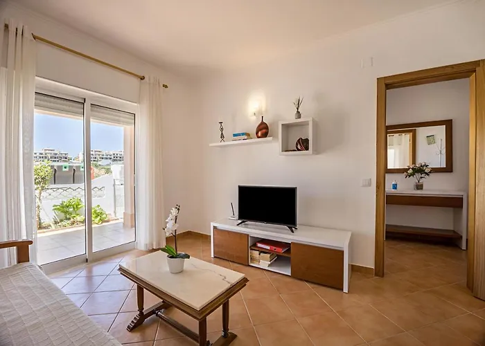 Casa Bege T2 Tatil Evi