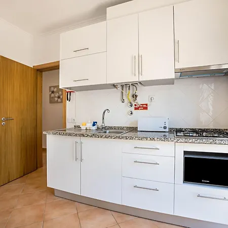 Prázdninový dům Casa Bege T2 *